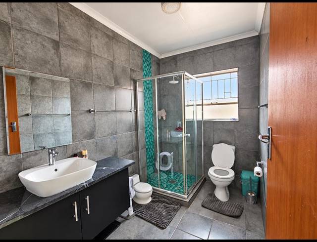 3 BEDROOM PROPERTY TO RENT IN PETERSFIELD